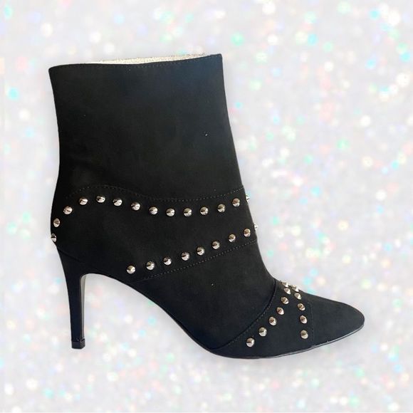 🆕 NIB Boston Design Studio Black with Silver Studs Heeled Ankle Boots - Picture 1 of 5